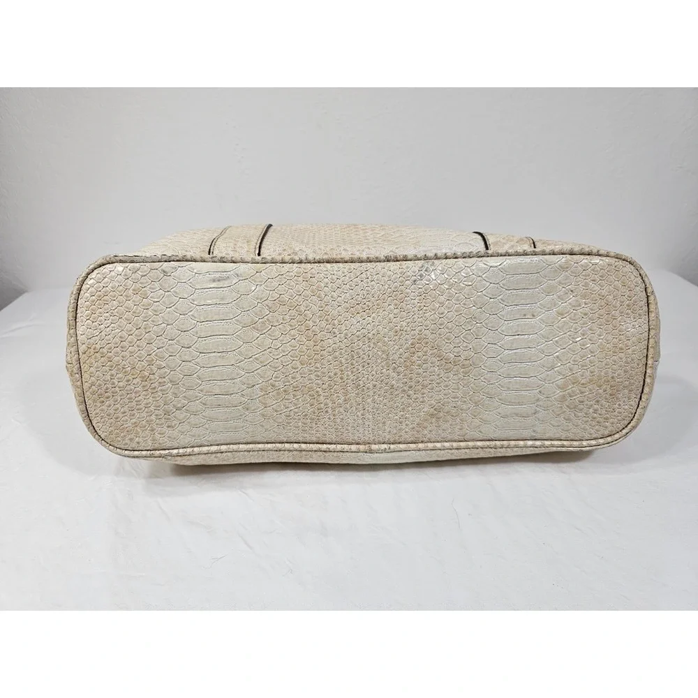 VTG SAG HARBOR  Tan  Faux Scale  Handbag Pre-owned
